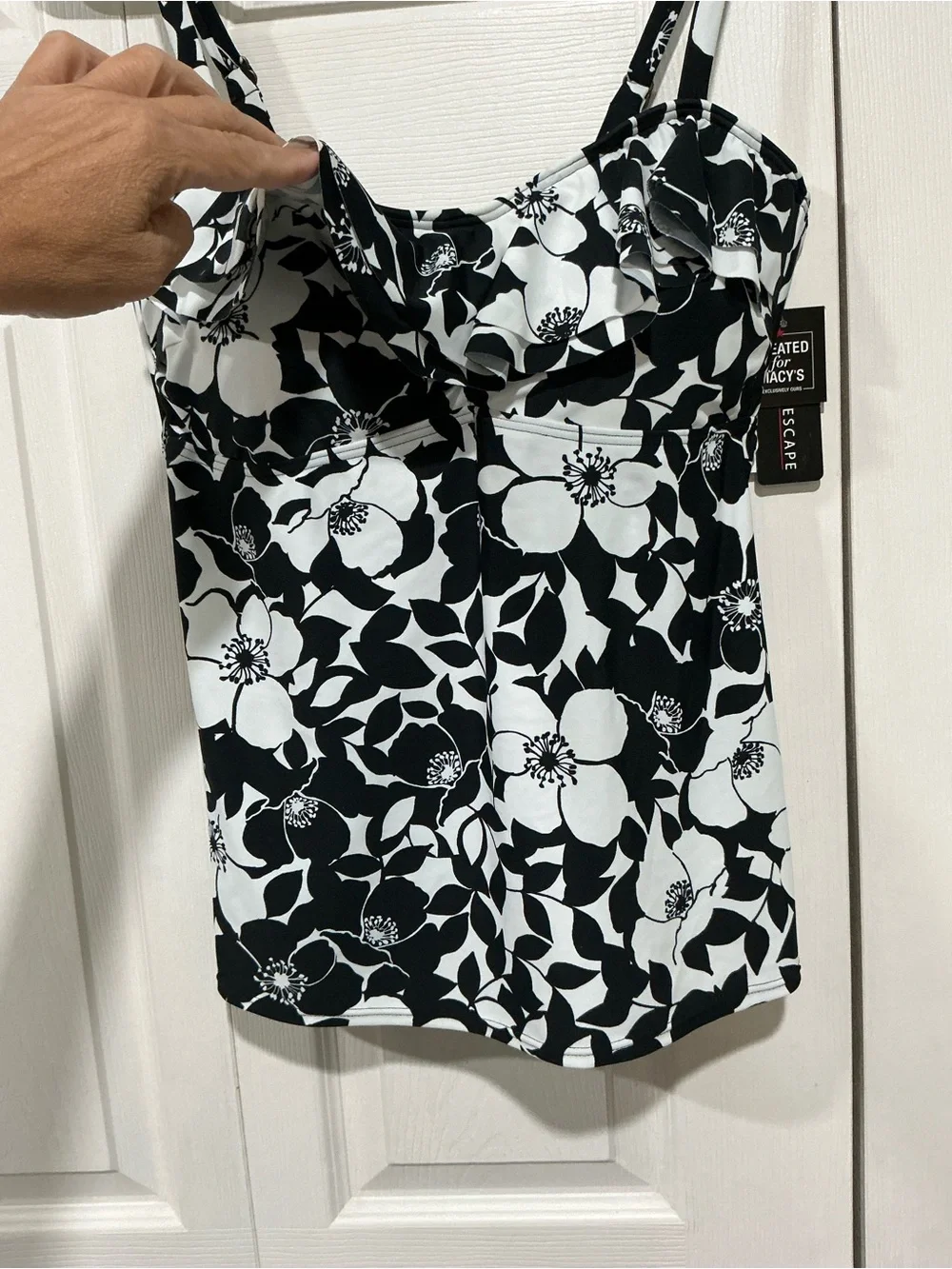 💙 NWT Island Escape Black White Ruffle Tankini Top - 14 (01419)